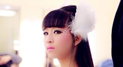 小彩旗尝试演戏 曝仙剑五剧照小彩旗称演戏跳