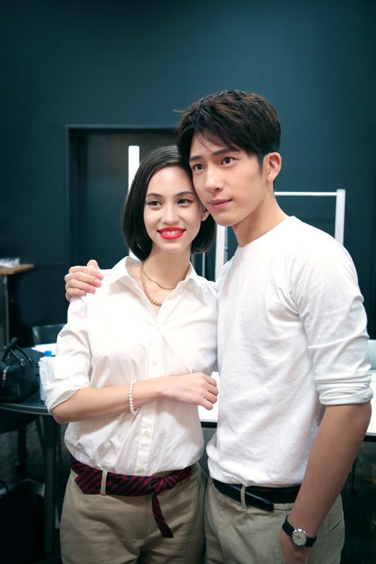 井柏然颜值全开俘获水原希子 联手代言成最有