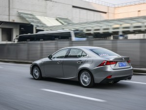 ׿˹ ׿˹IS 2015 200t F SPORT