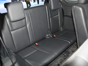 秋<em>冬季</em>流行色彩 酒<em>红色</em>中型SUV推荐--人民网海