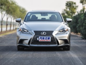 ׿˹ ׿˹IS 2015 200t F SPORT