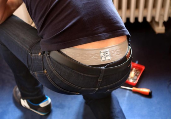 法企业家推出特殊内裤 终结水管工股沟外露尴