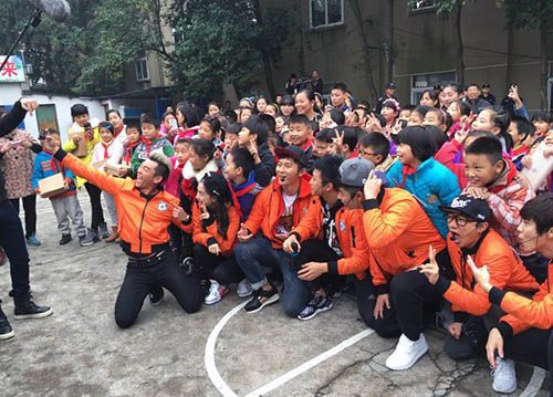 《跑男3》热播 郑恺上演铁路备胎反击战