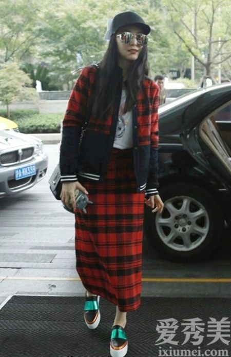 范冰冰高调秀恩爱 近期穿搭盘点