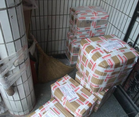 网店喜糖过期超一年 出现来源不明以及假冒注