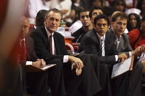 勇士开启 王朝 模式 为何你这么拽?(组图)