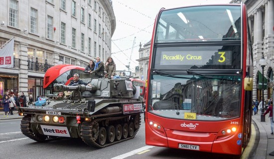 另类旅行:乘坦克游伦敦安全又拉风(组图)