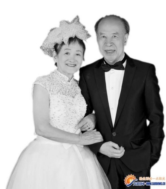 厦门16对金婚老人自制爱情纪念册 讲述相恋相守故事