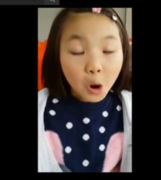 小学生发视频嫌男友太娘:男人不man女人不爱