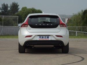 �ֶ���(����) �ֶ���V40 2016�� 2.0T T4 ���Ű�