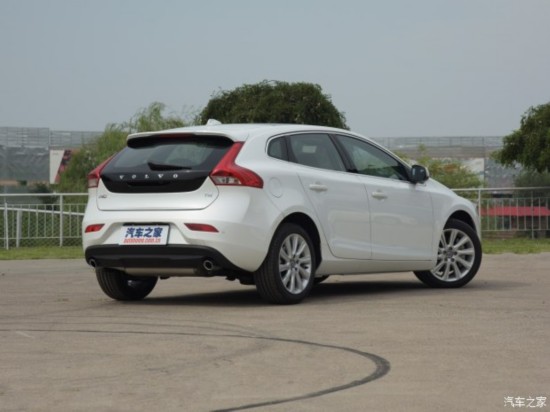�ֶ���(����) �ֶ���V40 2016�� 2.0T T4 ���Ű�