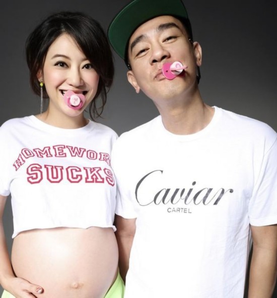  陈小春上真人秀  山鸡哥沙漠里烤串曝陈小春应