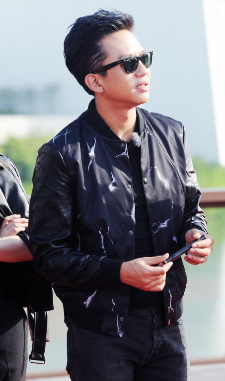 奔跑吧兄弟第三季baby郑凯热舞 大黑牛李晨震