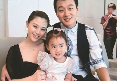  陈奕迅女儿泳装照 曝光 明星女儿大PK看谁家公