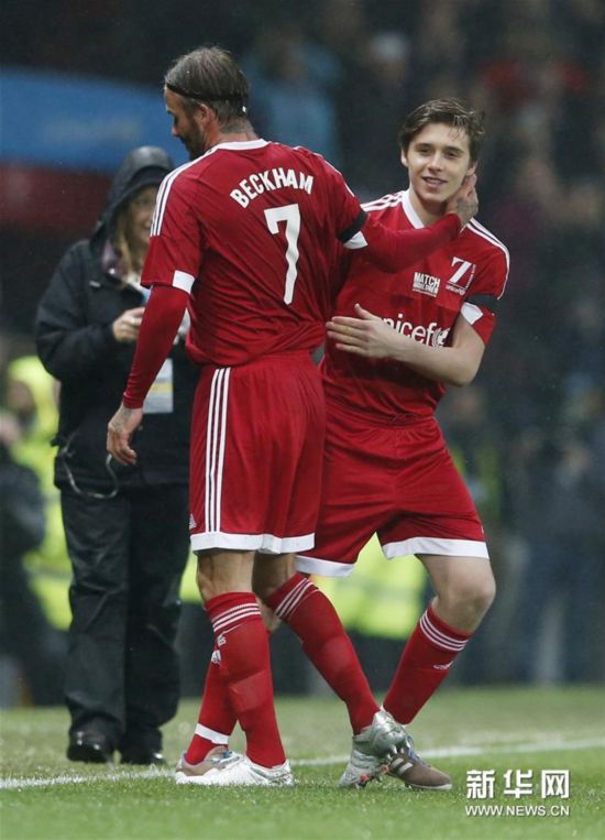 联合国儿童基金会慈善赛:小贝父子齐上阵