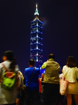 国家旅游局:1299名在巴黎中国游客全部安全