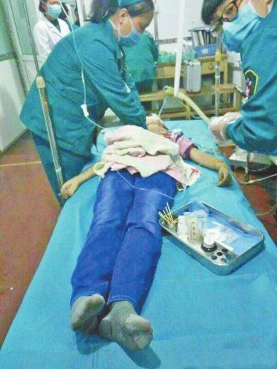 鹤壁13岁女孩被亲妈打死 疑因学习成绩差