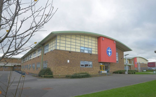 英国一丝袜抱怨学生着v丝袜家长惹小学要求--教哪些的有私立北京小学图片