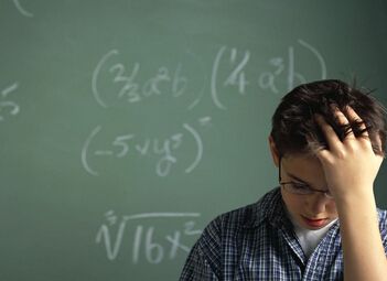 河南15岁男孩猝死课堂 是中国式教育的悲哀