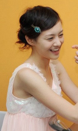 郑爽整容被医生确认确实做了微整形 郑爽清纯照回顾