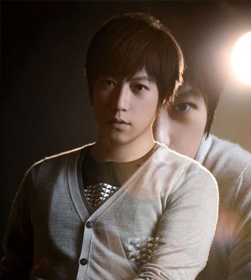 曝阿信与助理同居:超主仆关系恋爱ing 准信嫂