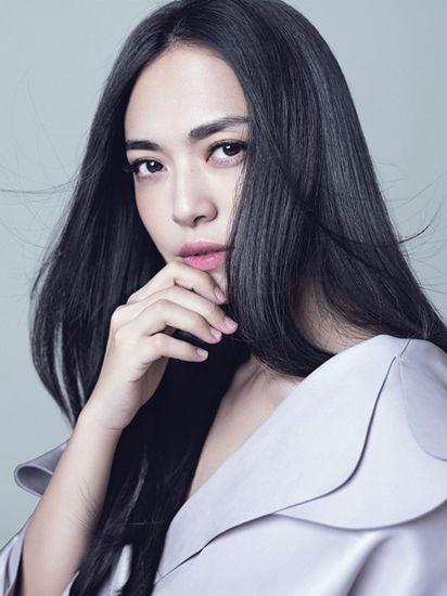 美出新高度! 张柏芝素颜现身 似18岁女大学生(图