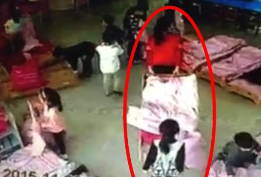 5岁娃不肯著哭闹上幼儿园她说老师让她睡厕所吗好看腰长女生图片
