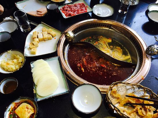 吃火锅也大有讲究?盘点各国特色火锅