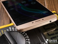 ��ǧԪ���콢 ʱ�����н�����8�ֻ��Ƽ� 