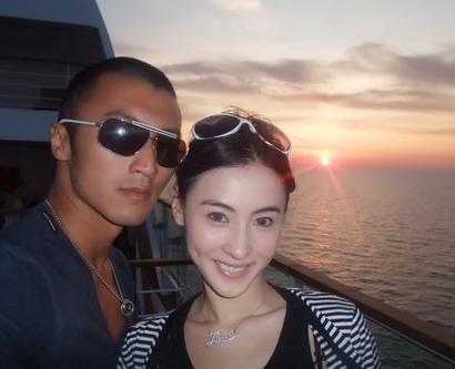 秀恩爱回家闹离婚的明星夫妻 郑中基阿SA宋