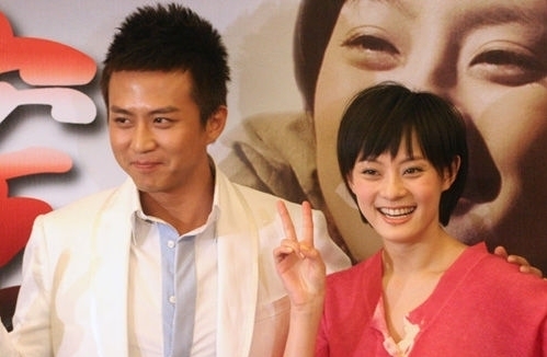 熊黛林郭可颂圣诞结婚?揭恋情时间表