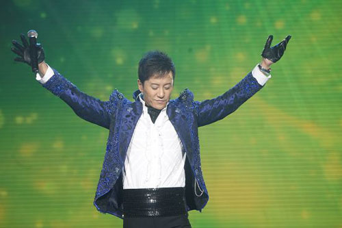 毛宁2014年网友曝其吸毒 此前歌手含笑吸毒被