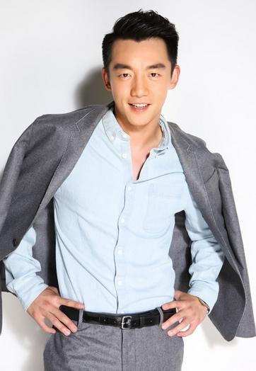 郑凯委屈回应被撕发飙摔衣暴怒事件 称自己不