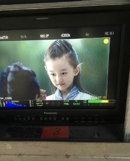 红遍微博萌萌哒童星:小芈月激萌 张籽沐灵气大