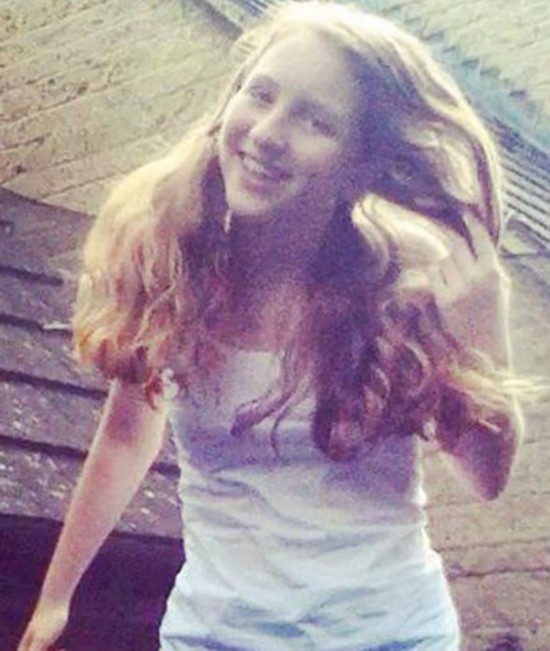 英国15岁女孩吊死树上 母亲称WiFi过敏致其轻