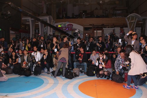 范冰冰终于亮相《康熙来了》 小S遗憾没访问胡