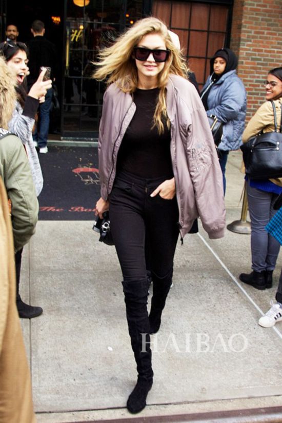 ϵ (Gigi Hadid) ŦԼ
