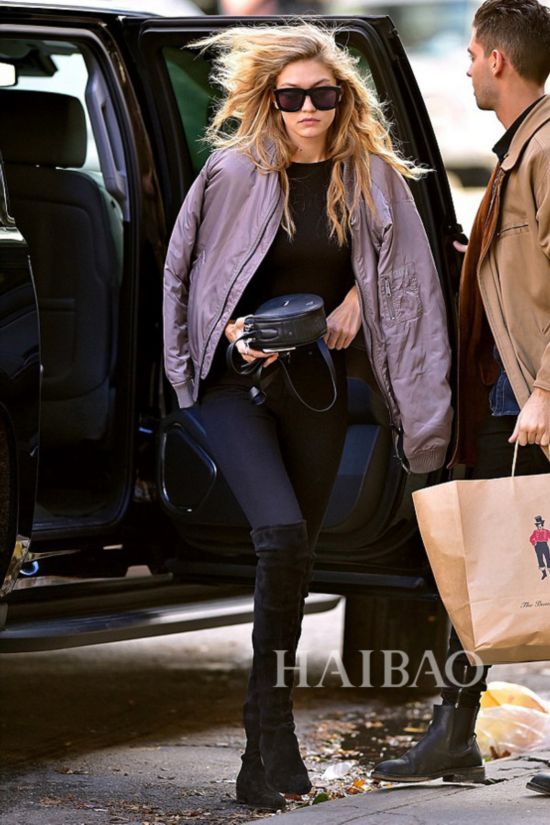 ϵ (Gigi Hadid) ŦԼ