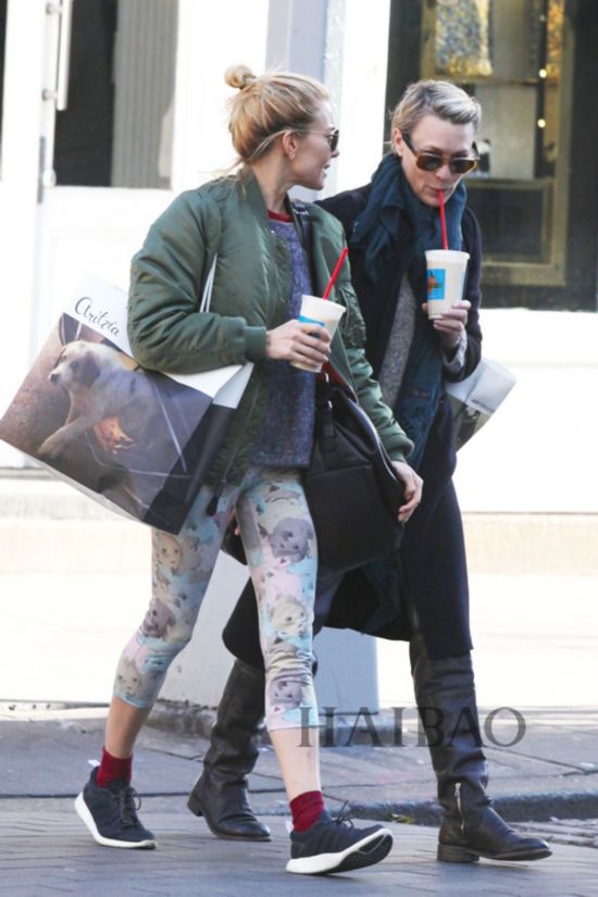 ��Ү�ȡ����� (Sienna Miller) ������Ա�п���ŦԼ���