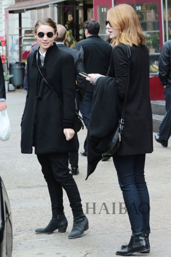 ꡤ˹ͨ (Emma Stone) ³ݡ (Rooney Mara) ŦԼһ