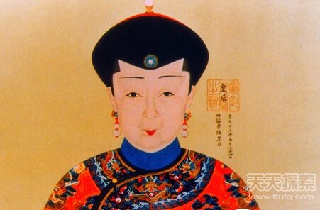 清朝皇后真实容貌曝光 龅牙妹囧字眉令人目瞪
