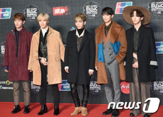 2015MAMA̺ EXOȫԱ̩ȹԽͼ
