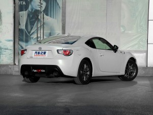 丰田(进口) 丰田86 2014款 2.0L 手动豪华型