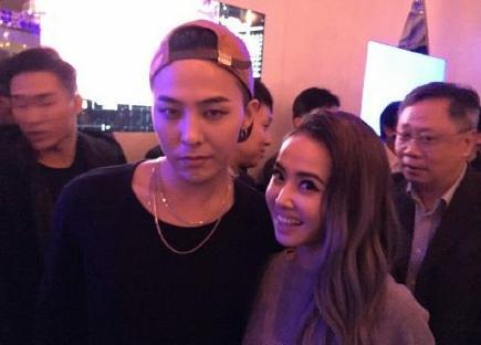 蔡依林晒与BigBang合影 天后秒变小粉丝