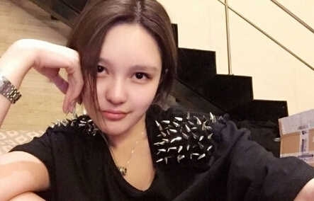 罗志祥发鸡汤文 揭罗志祥网红女友周扬青资料背景整容