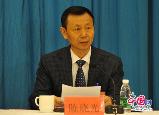 全國政協副主席、民盟中央常務副主席陳曉光主持開幕會 