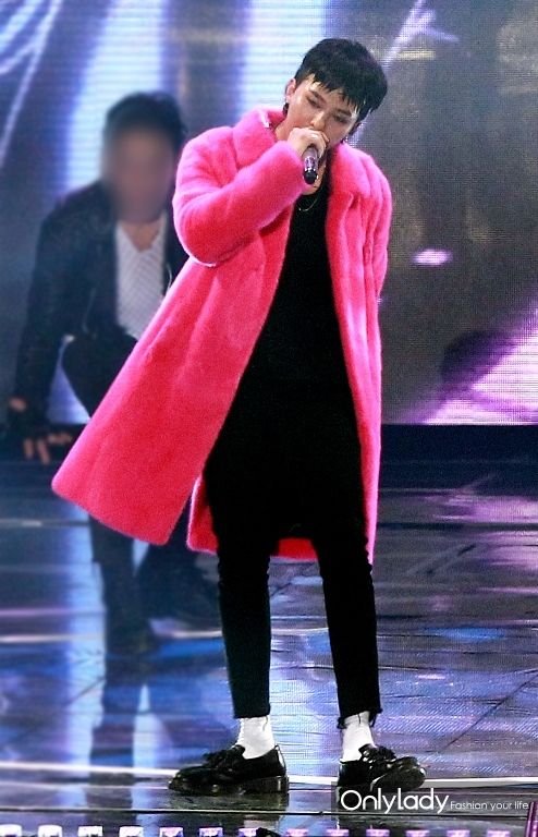 G-DRAGON-11-07-15-B
