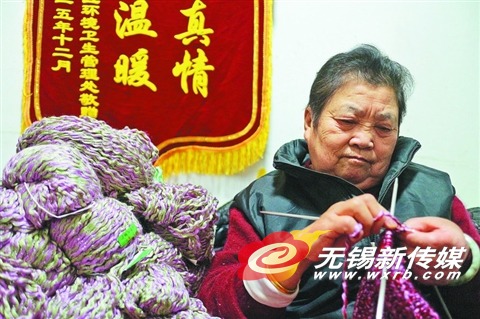 古稀阿婆织350顶帽子赠环卫工