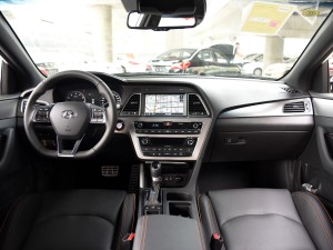 ִ  2015 1.6T DLX