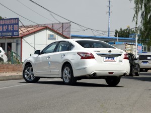 ղ  2015 2.0L XL UpperŷڿƼ